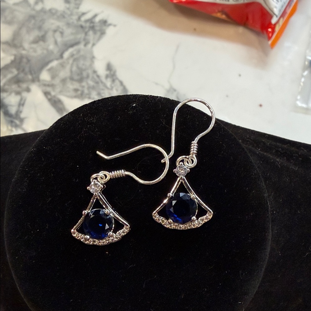 Elegant silver-tone and blue Crystal Drop Earrings - Silver tone